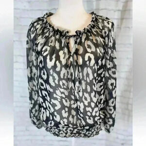 New York & Company Woman’s‎ S Black Off White Leopard top Blouse peasant boho